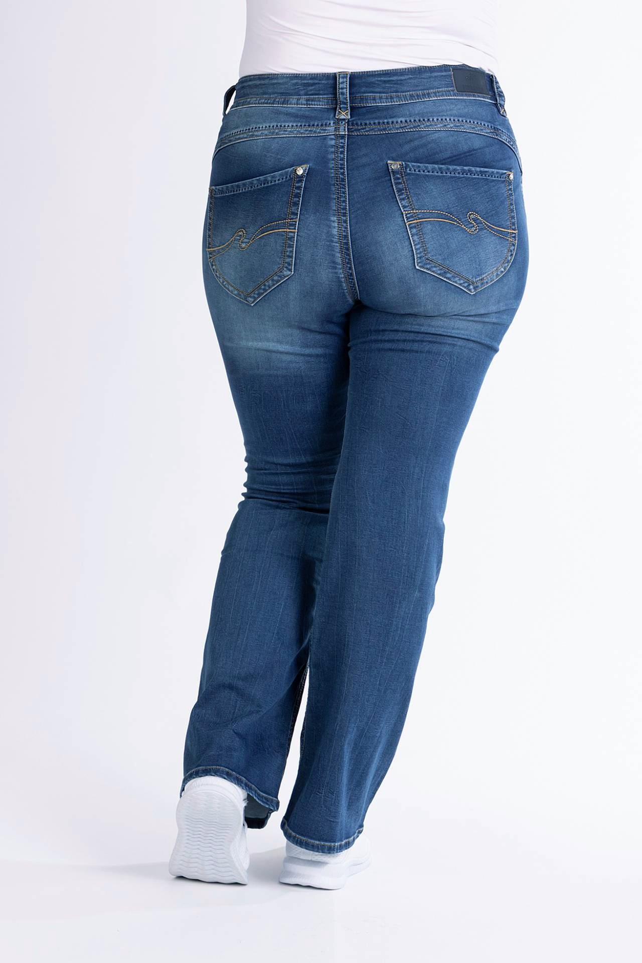 Bootcut-Jeans 57Lily aus weichem Jog-Denim 